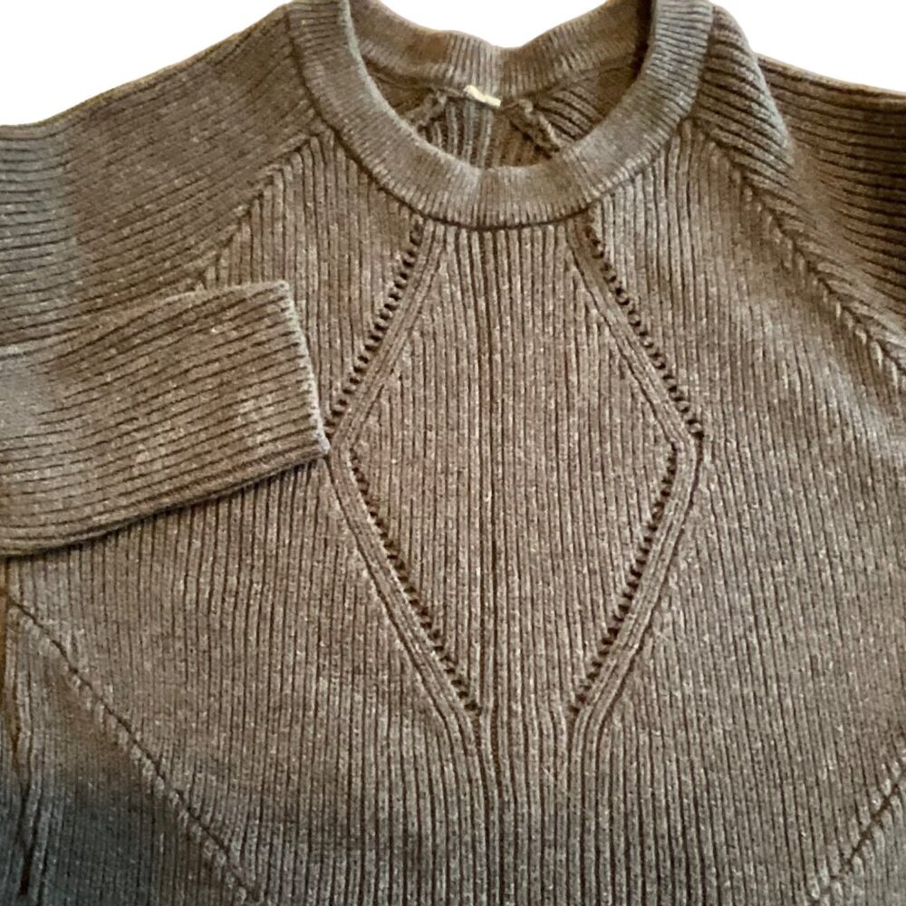 Lululemon Womens Knit Sweater No Size (Small?) Ribbed Dark Gray Pockets and Thum